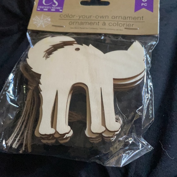 Scaredy cat ornaments - Picture 2 of 3